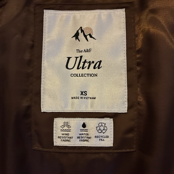 Abercrombie & Fitch Chocolate Puffer Coat - Picture 3 of 4